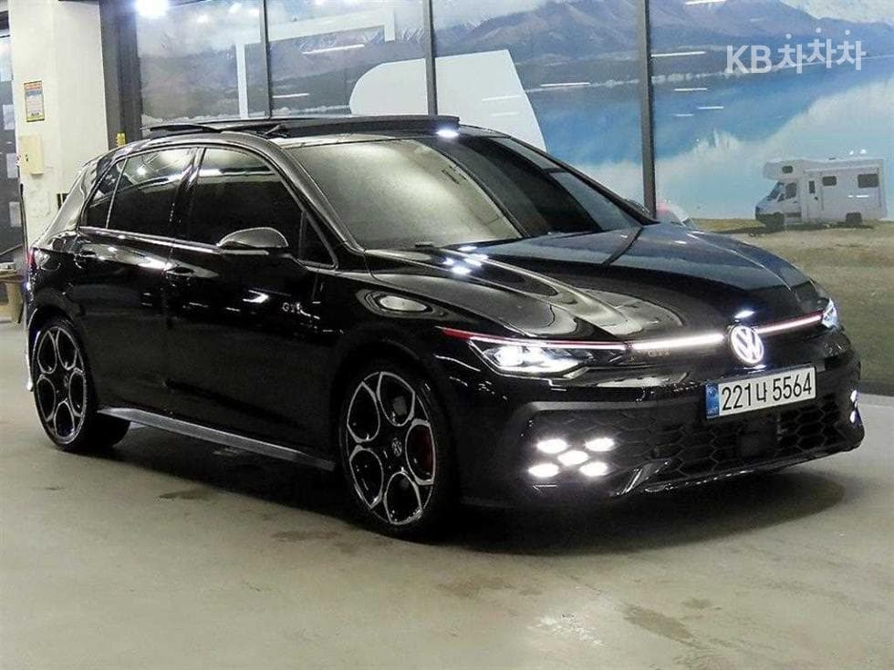 Volkswagen The Golf 8(MK8) 2.0 GTI Стандартен - Image 1