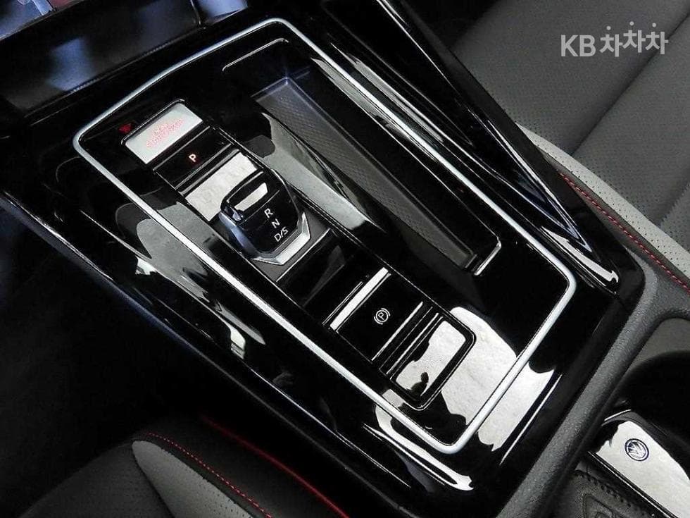 Volkswagen The Golf 8(MK8)2.0 GTI Стандартен - 12