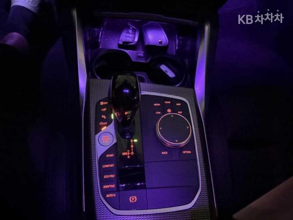 BMW 2시리즈(G42)M240i xDrive Coupe Стандартен - 9