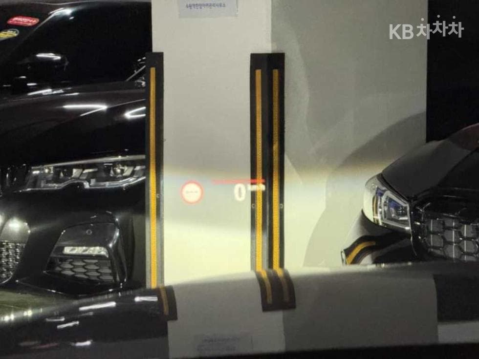 BMW 2시리즈(G42)M240i xDrive Coupe Стандартен - 10