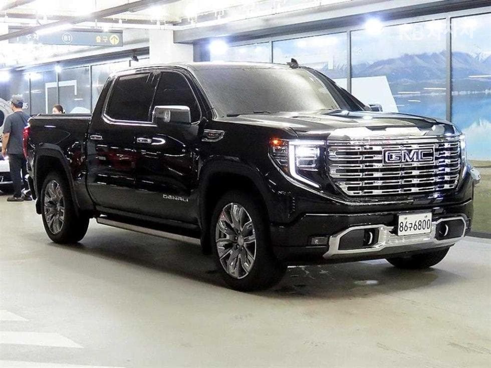GMC 시에라 드날리 - Image 1