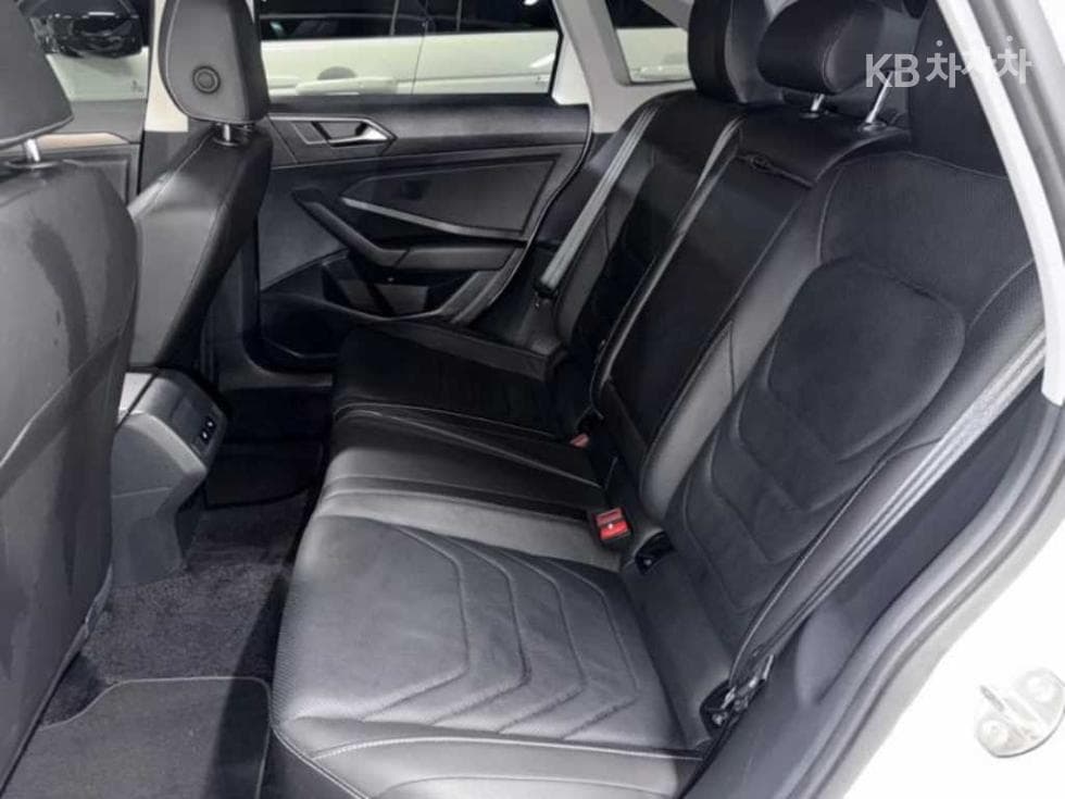Volkswagen The All New Jetta(7-мо поколение)1.4 Турбонагнетен Стратифициран Инжекция (ВВ) Prestige - 7