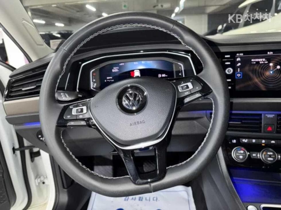 Volkswagen The All New Jetta(7-мо поколение)1.4 Турбонагнетен Стратифициран Инжекция (ВВ) Prestige - 8
