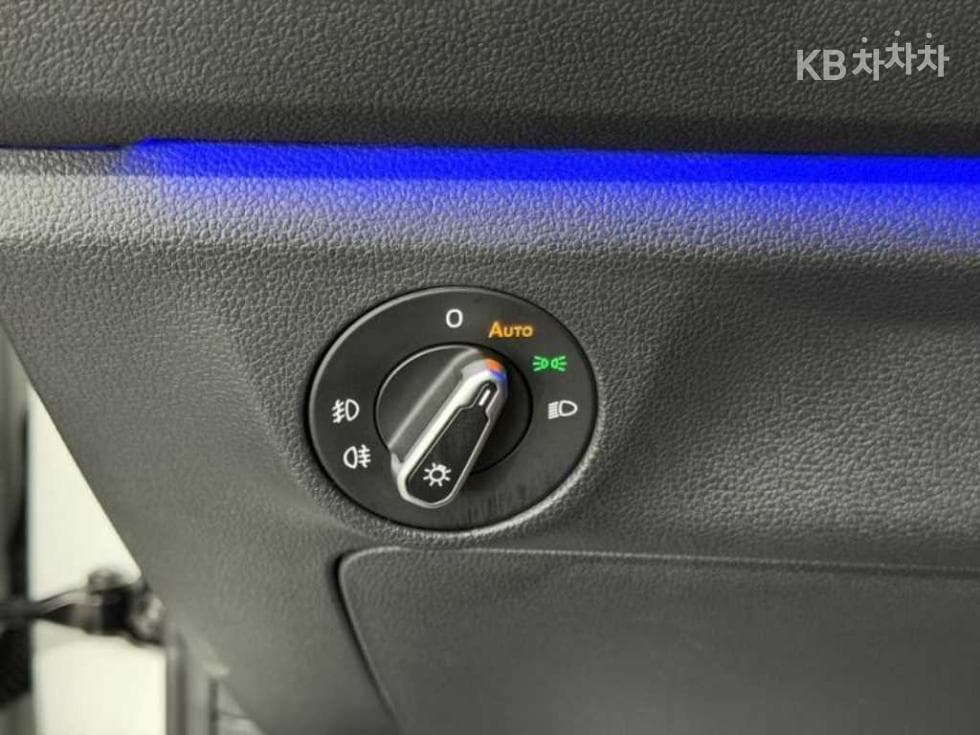 Volkswagen The All New Jetta(7-мо поколение)1.4 Турбонагнетен Стратифициран Инжекция (ВВ) Prestige - 13