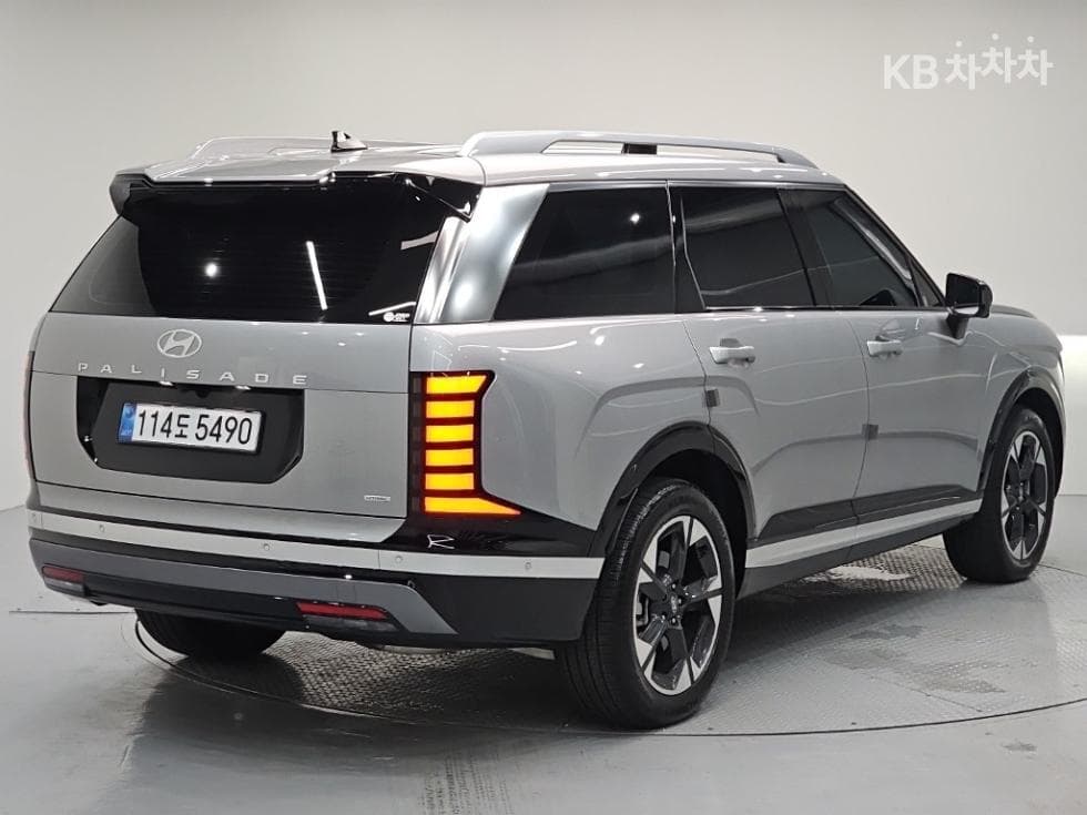 Хюндай Ди Всеново Palisade2.5L бензин Турбо 4x4 7-местен (Лимузин) Престиж - 4