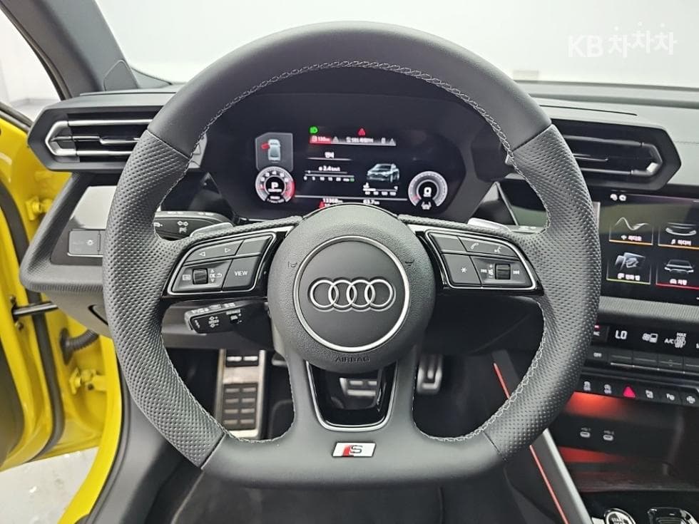 Ауди A3 (8Y)40 TFSI Premium - 9