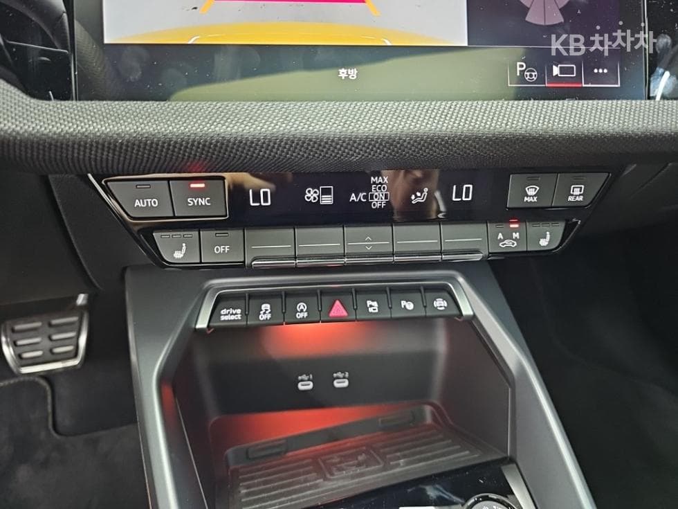 Ауди A3 (8Y)40 TFSI Premium - 10