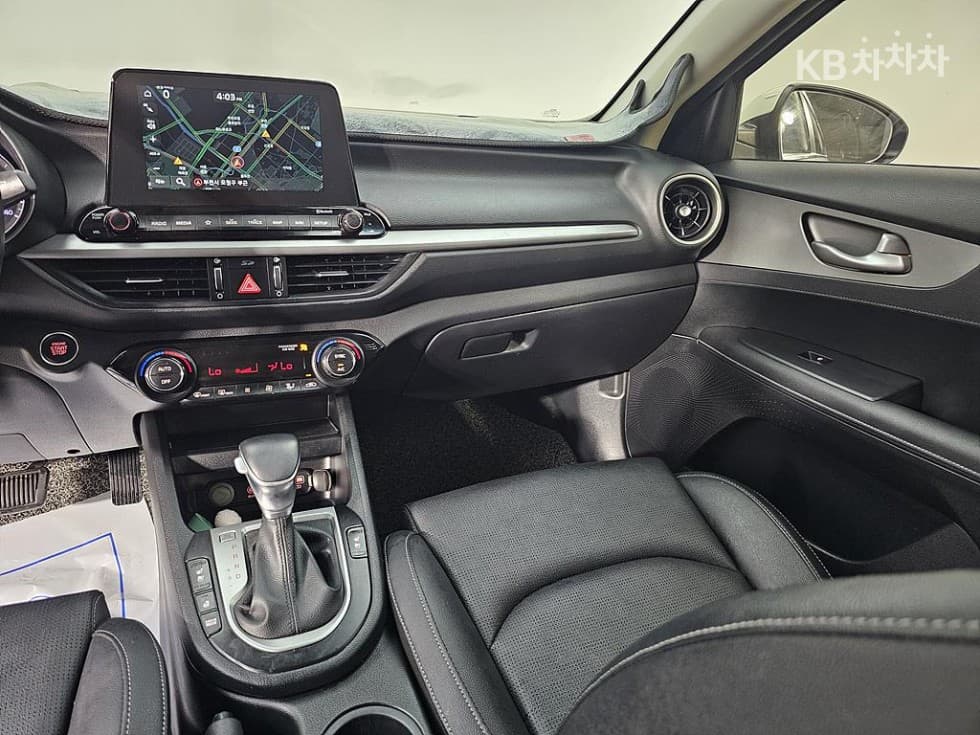 Kia All New K31.6 Gasoline Luxury - 11