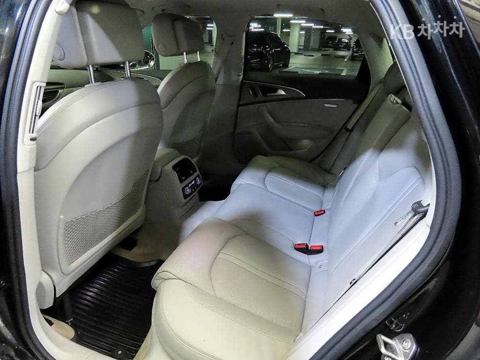 Ауди NEW A650 Турбо Дизел Инжекция 콰트로 Premium C7 - 7