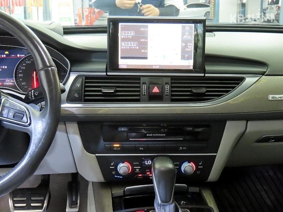 Ауди NEW A650 Турбо Дизел Инжекция 콰트로 Premium C7 - 11