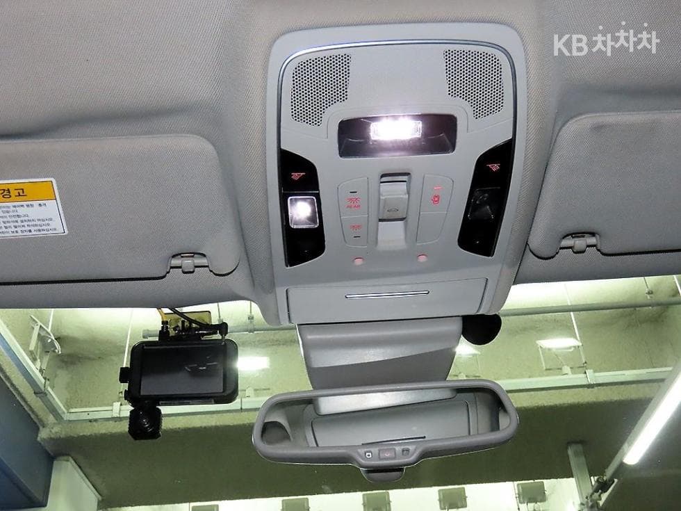 Ауди NEW A650 Турбо Дизел Инжекция 콰트로 Premium C7 - 14