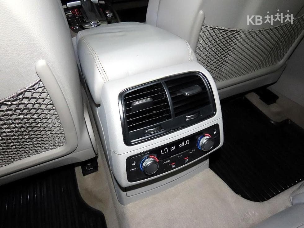 Ауди NEW A650 Турбо Дизел Инжекция 콰트로 Premium C7 - 15