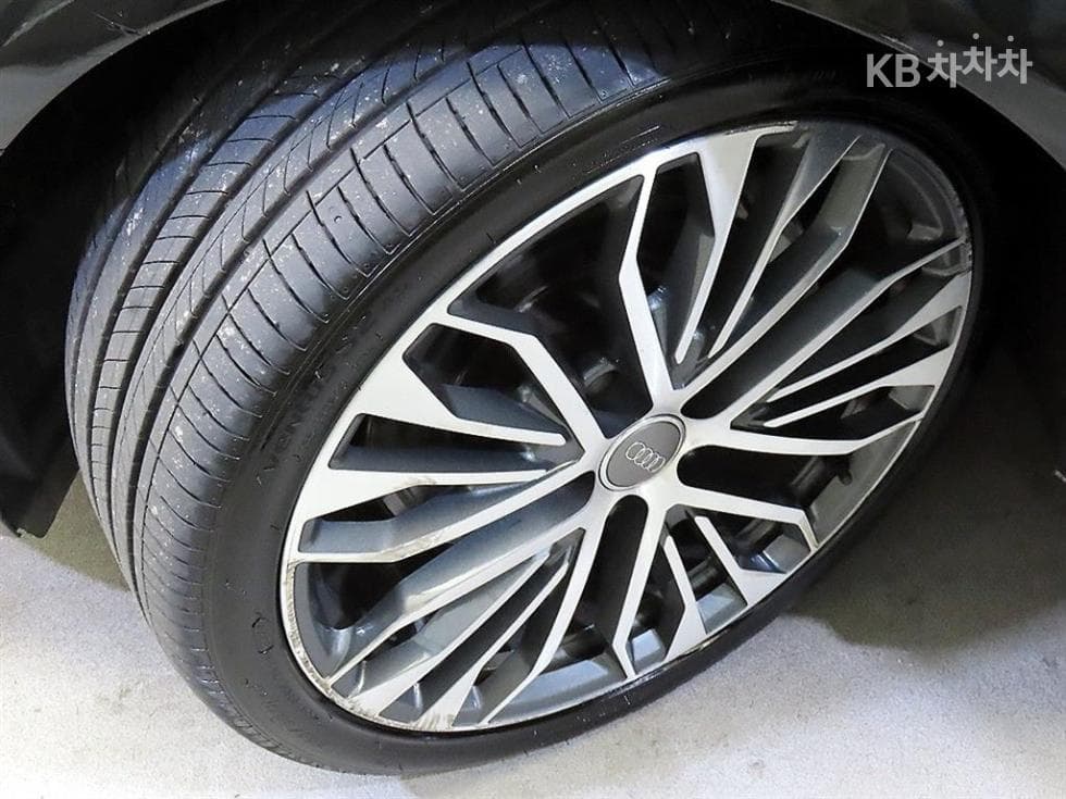 Ауди NEW A650 Турбо Дизел Инжекция 콰트로 Premium C7 - 20