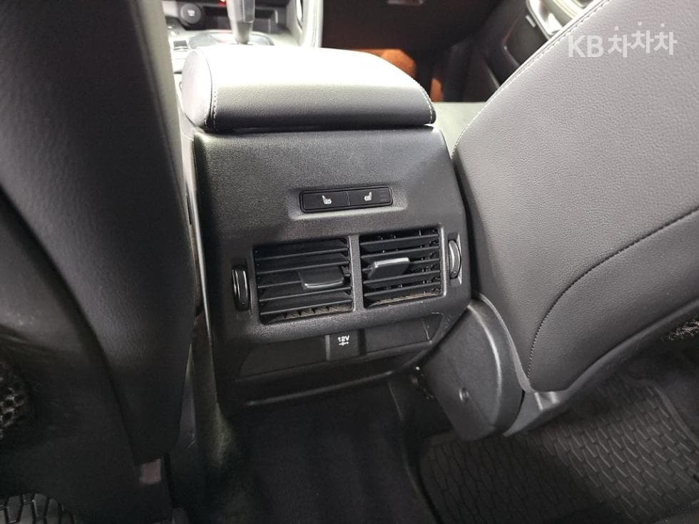 Jaguar E-PACEP250 R-Dynamic SE - 13
