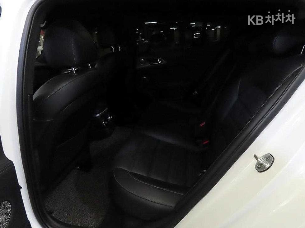 Киа Stinger3.3 Турбо 2WD GT - 7