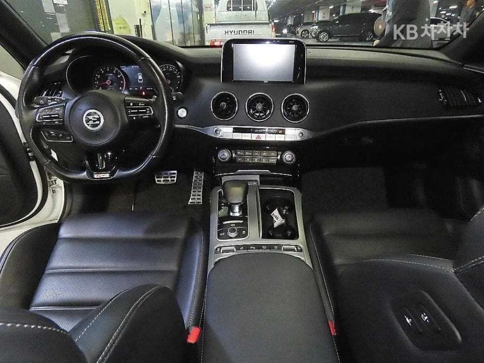 Киа Stinger3.3 Турбо 2WD GT - 10