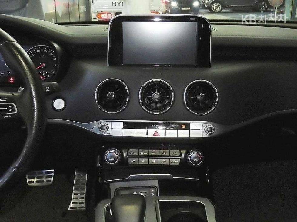 Киа Stinger3.3 Турбо 2WD GT - 11