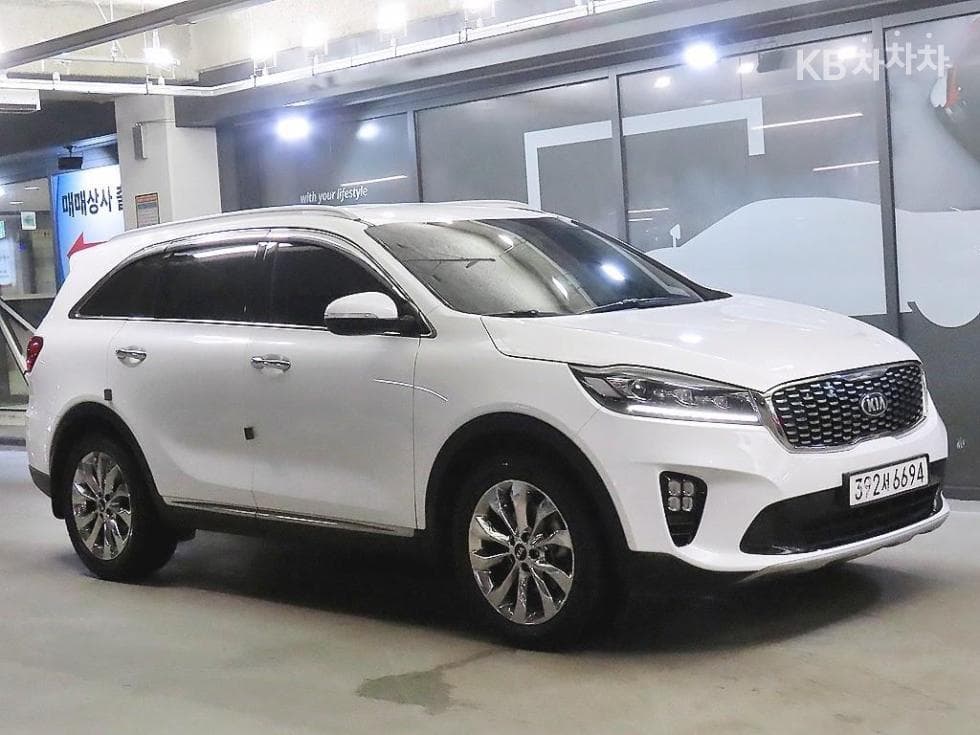 Киа The New (фейслифт) Sorento 2.2 Дизел 2WD Престиж - Image 1