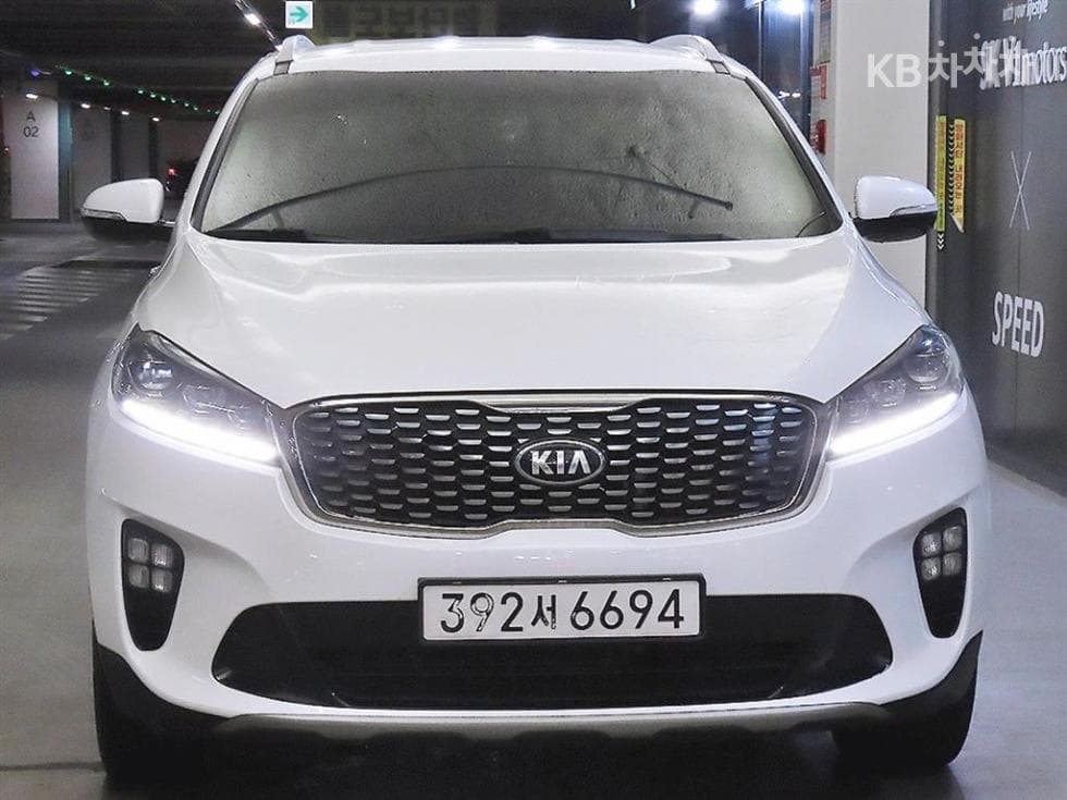 Киа The New (фейслифт) Sorento2.2 Дизел 2WD Престиж - 2