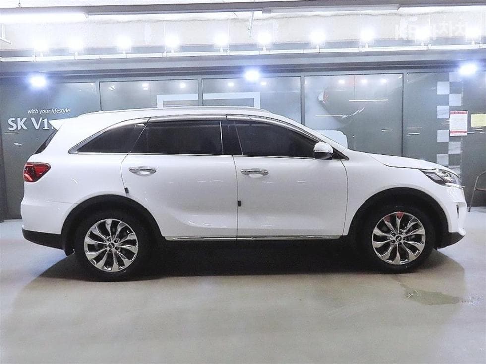 Киа The New (фейслифт) Sorento2.2 Дизел 2WD Престиж - 3