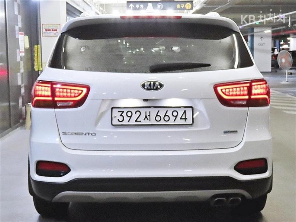 Киа The New (фейслифт) Sorento2.2 Дизел 2WD Престиж - 5
