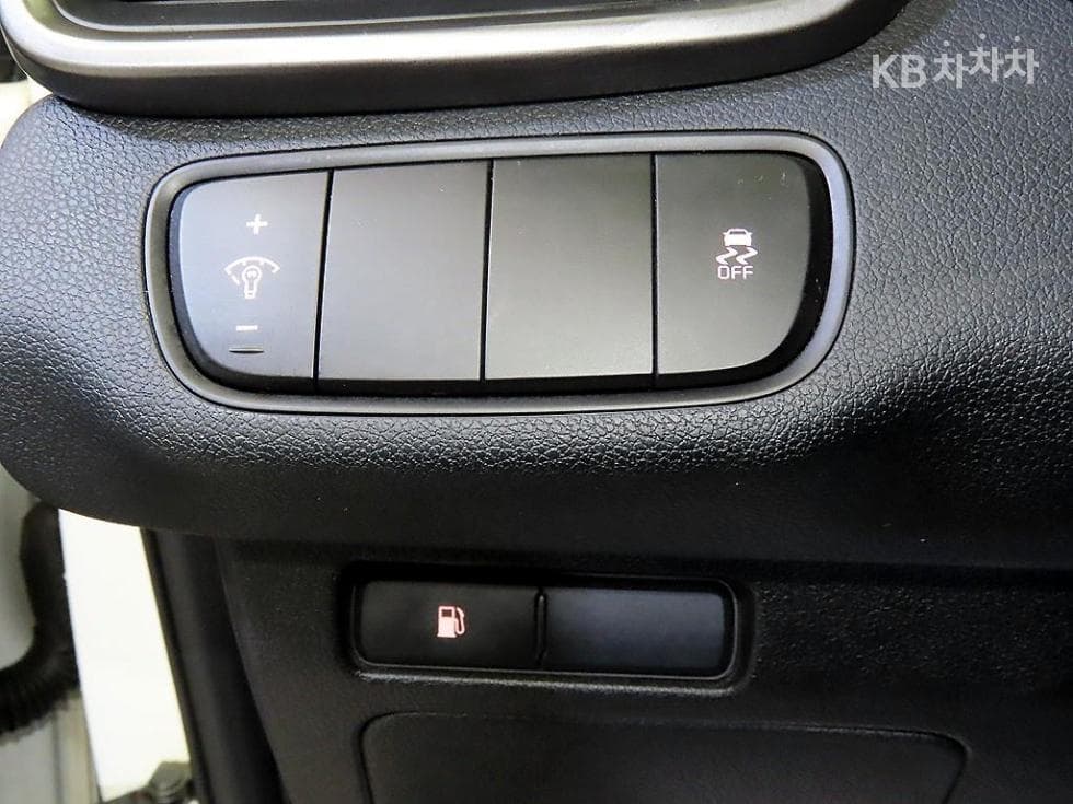 Киа The New (фейслифт) Sorento2.2 Дизел 2WD Престиж - 15