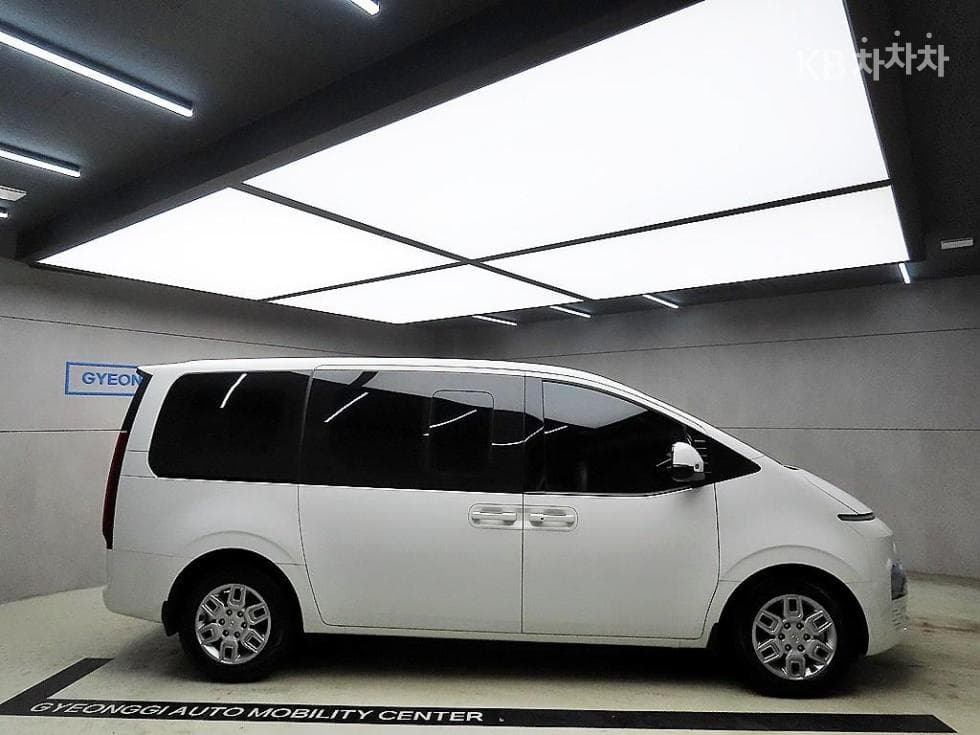 Хюндай Staria Cargo2.2 Cargo 5 Modern - 2