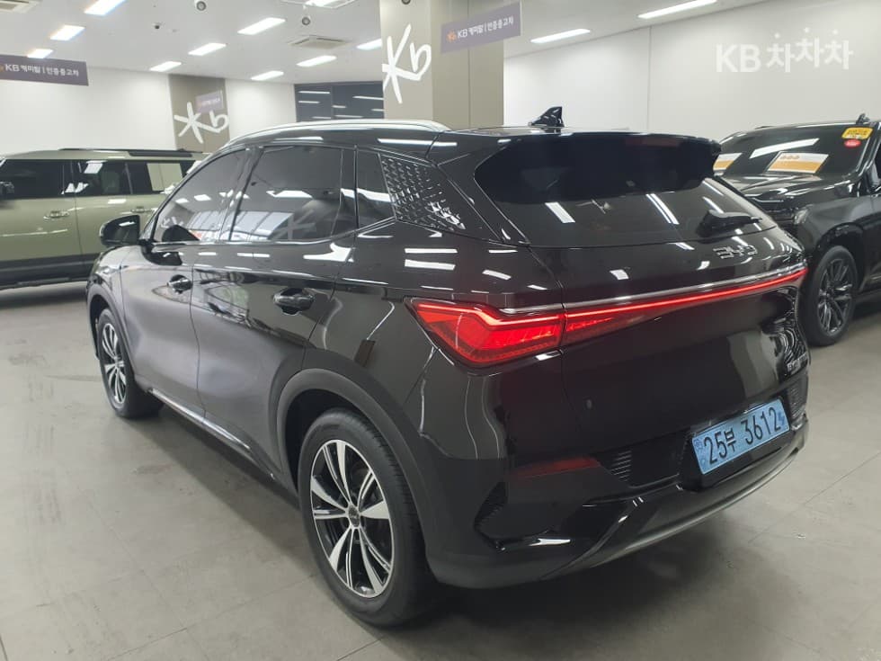 BYD 아토3Plus Стандартен - 4