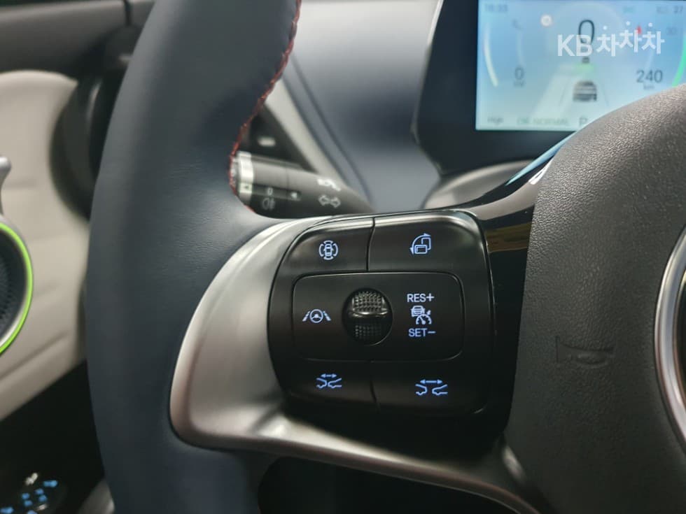 BYD 아토3Plus Стандартен - 12