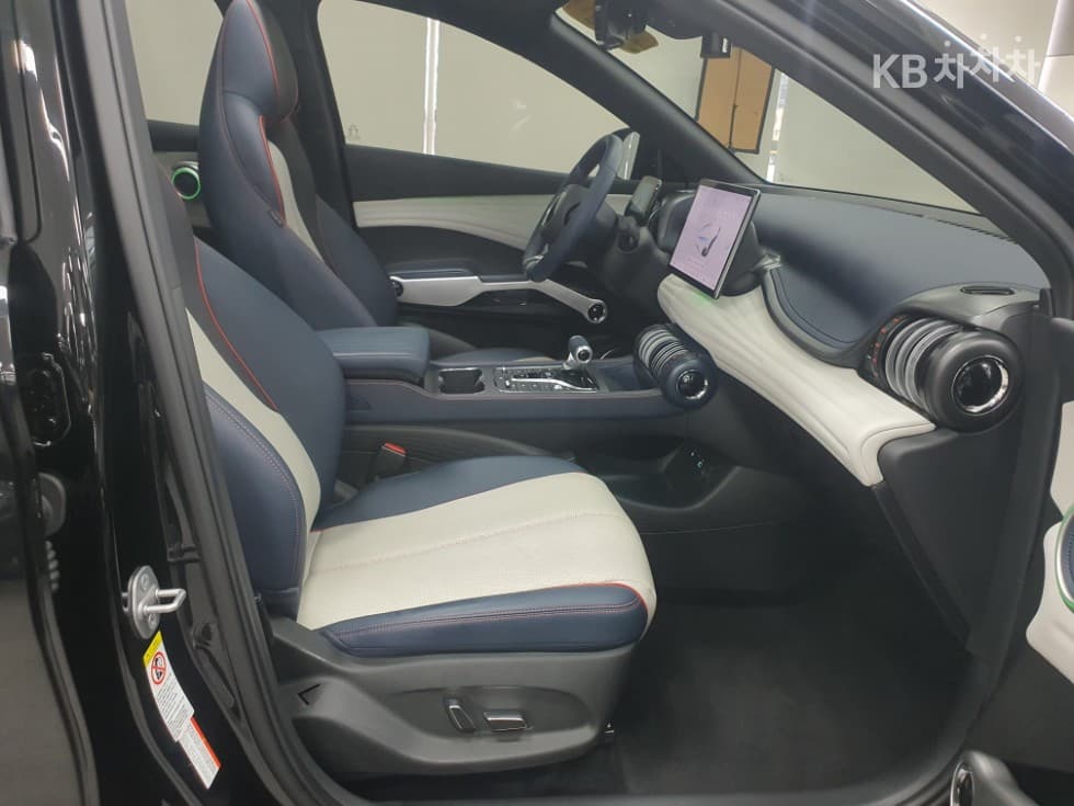 BYD 아토3Plus Стандартен - 23
