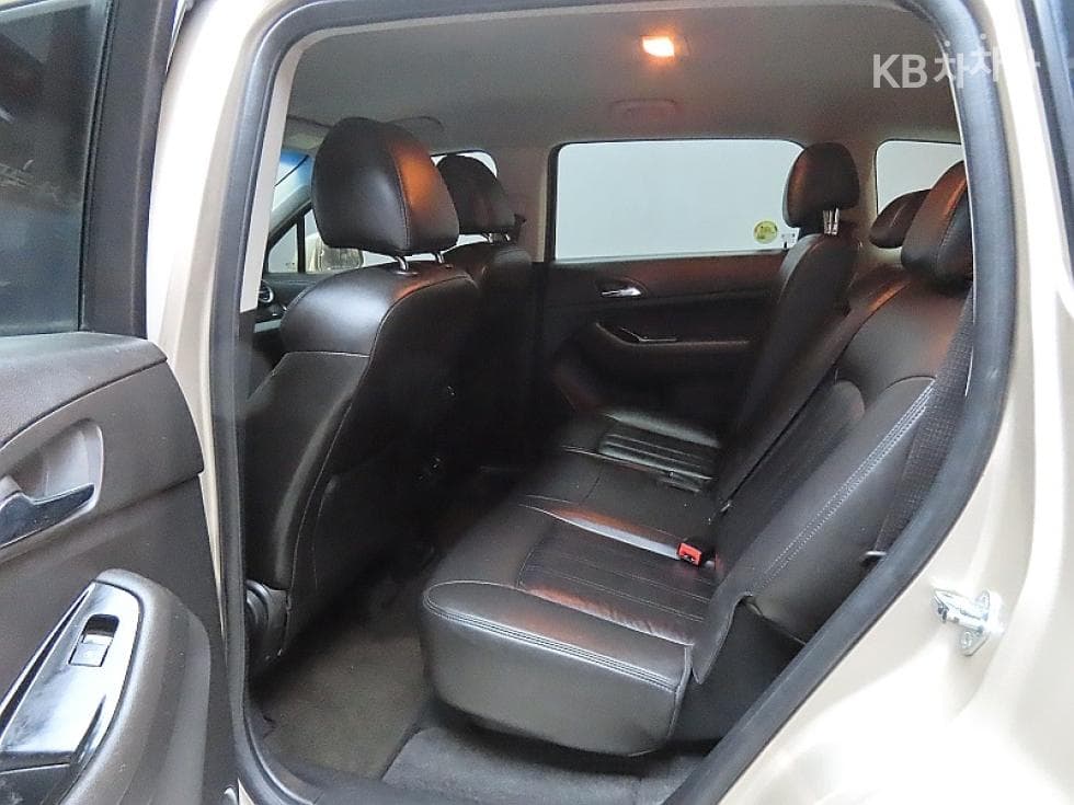 GM Korea Chevrolet OrlandoLPG LT Premium - 11