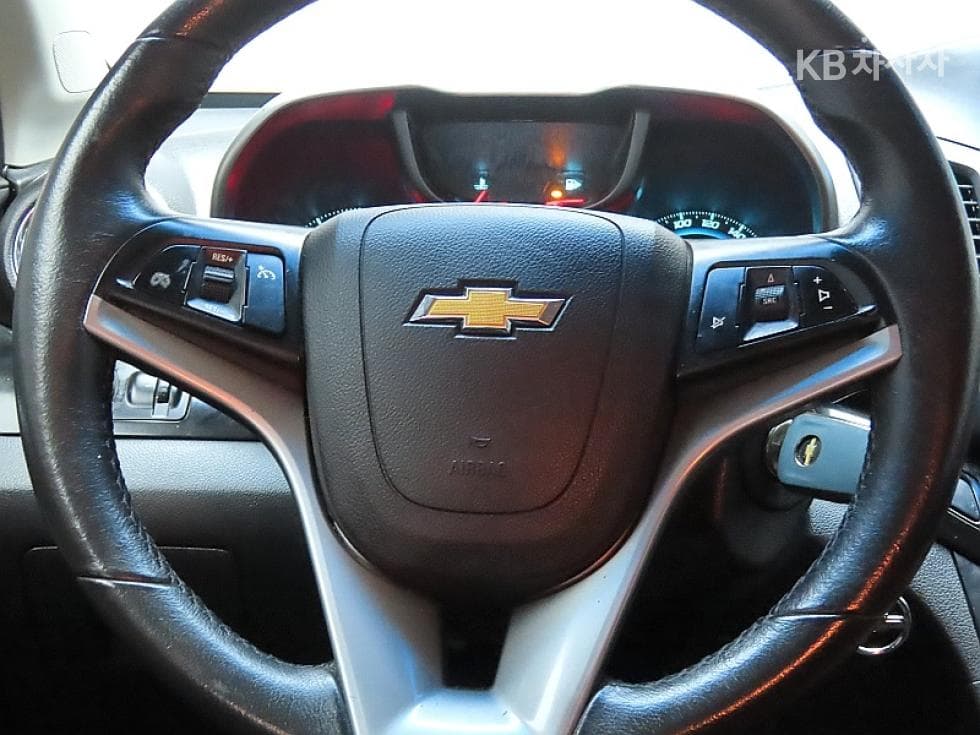 GM Korea Chevrolet OrlandoLPG LT Premium - 16