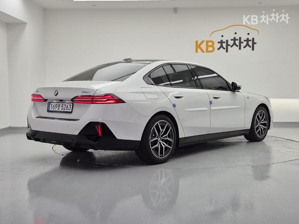 BMW Нов5 Серия(G60)520i M Sport - 4