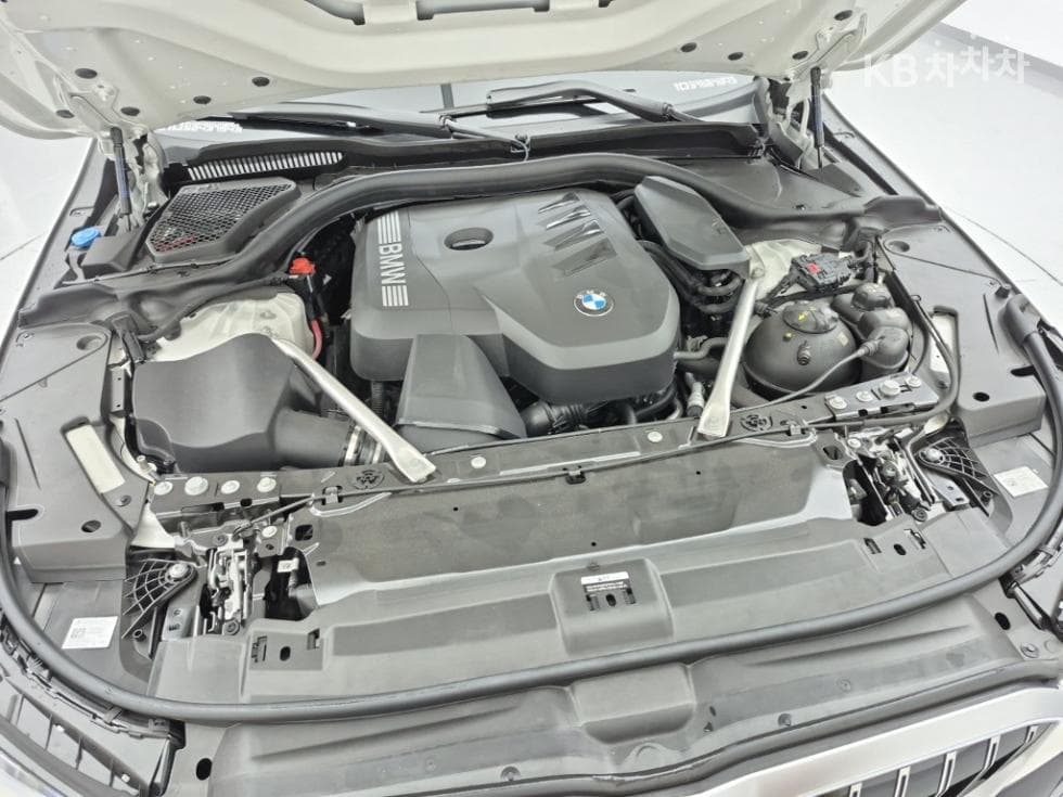 BMW Нов5 Серия(G60)520i M Sport - 6