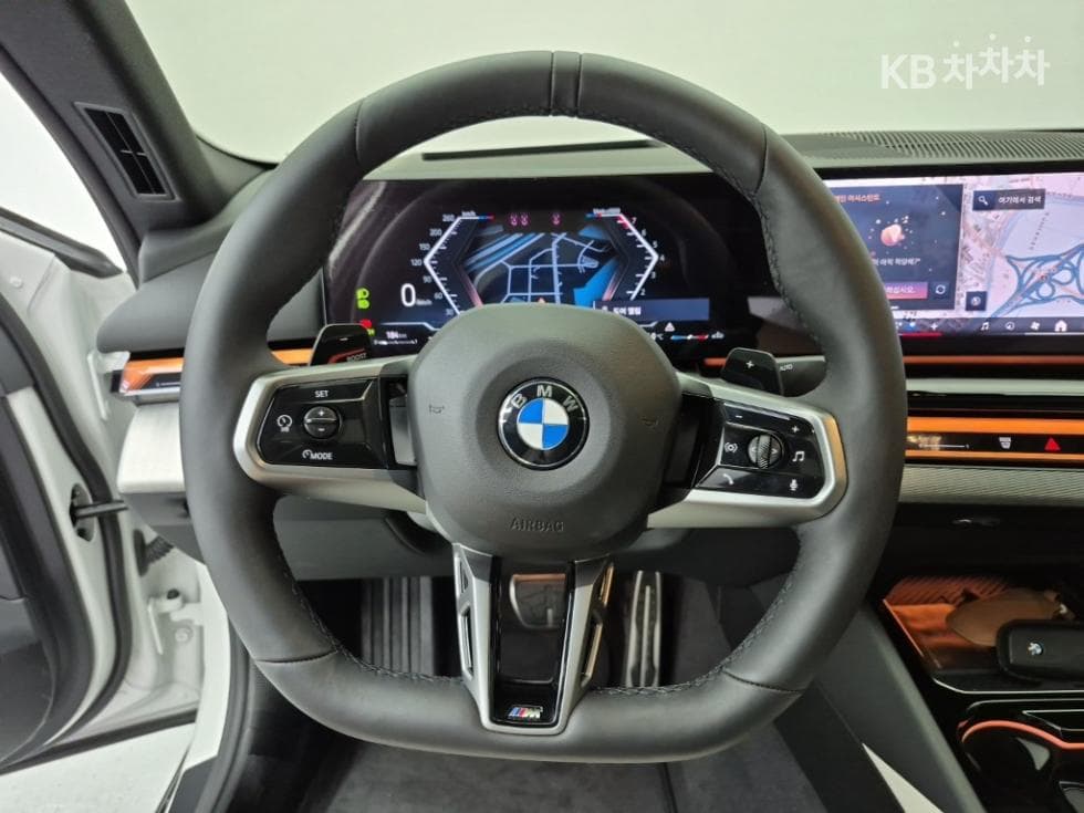 BMW Нов5 Серия(G60)520i M Sport - 9