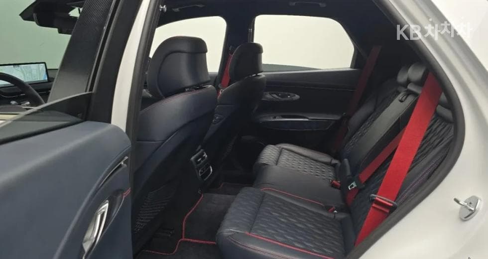 Дженезис GV70Бензин 2.5T 스포츠패키지 2WD - 7