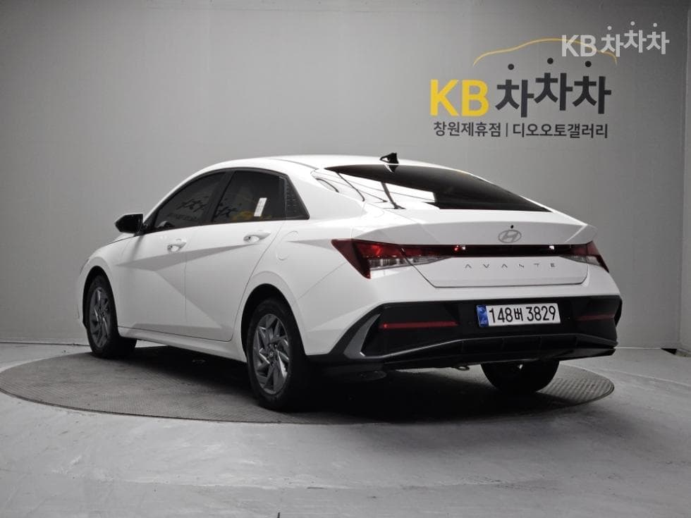 Хюндай The New (фейслифт) Avante (Elantra) (CN7)1.6 Бензин Modern - 3