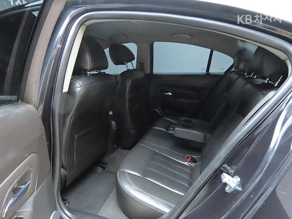 GM Korea Amazing New (facelift/refresh; particularly for Cruze) Cruze2.0 Diesel LTZ - 11
