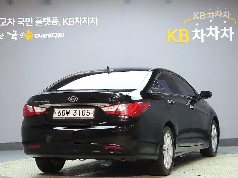 Hyundai YFSonataY20 Premiere Standard - 2