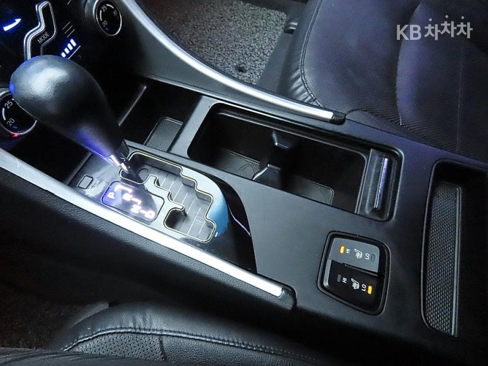 Hyundai YFSonataY20 Premiere Standard - 9