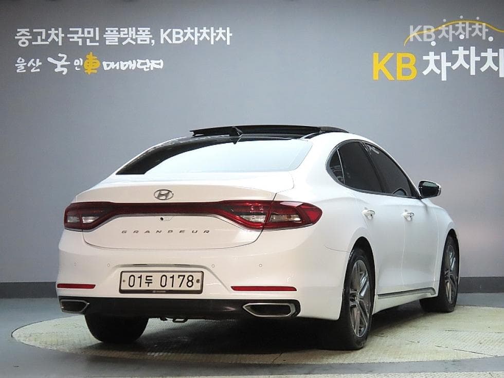 Hyundai Grandeur (Azera)IG2.4 Premium Standard - 2