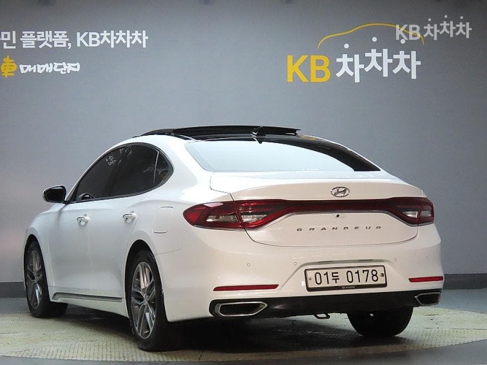 Hyundai Grandeur (Azera)IG2.4 Premium Standard - 4