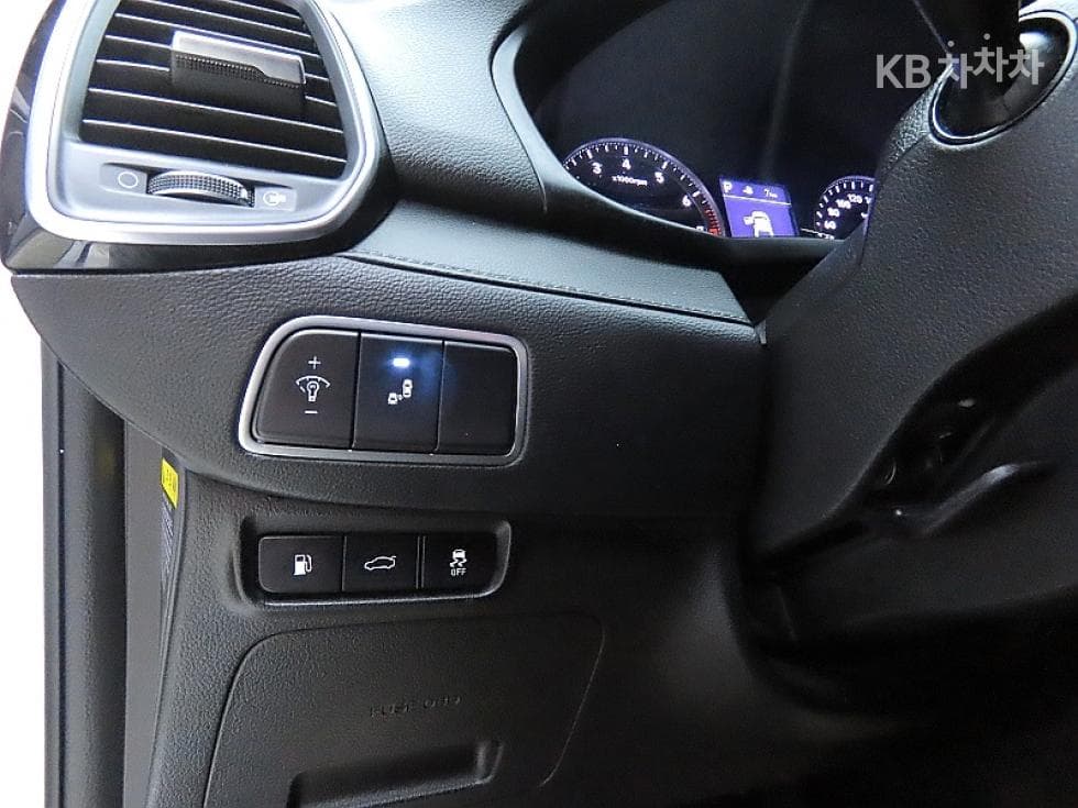 Hyundai Grandeur (Azera)IG2.4 Premium Standard - 12