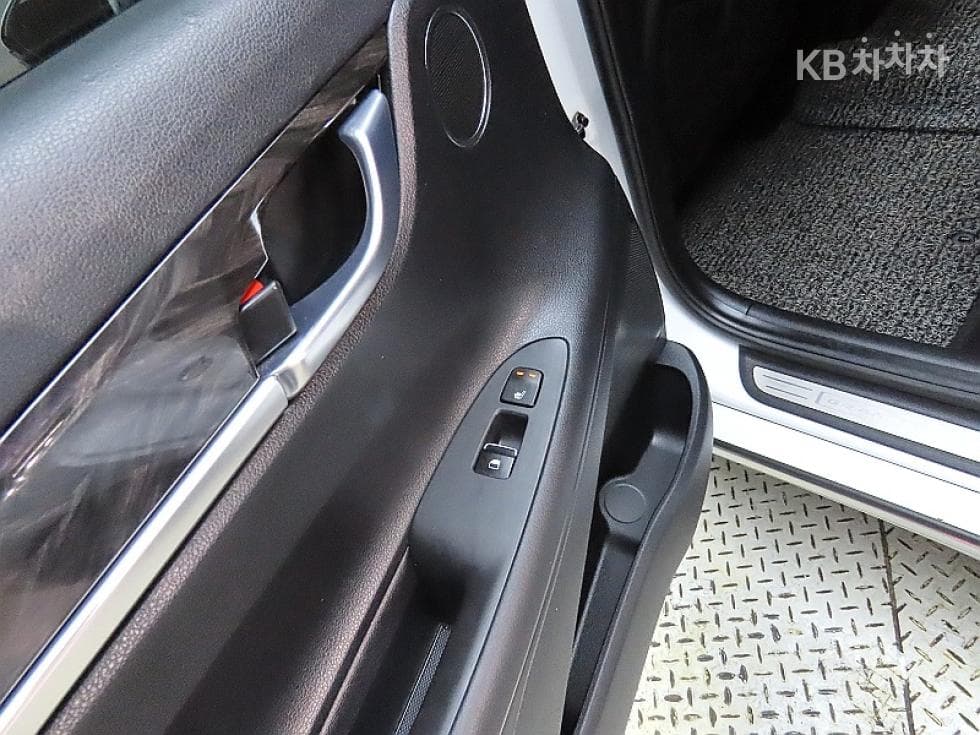Hyundai Grandeur (Azera)IG2.4 Premium Standard - 18