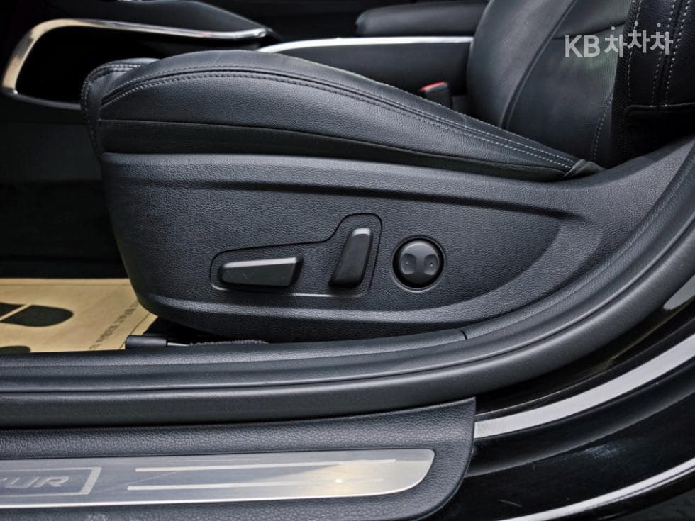 Хюндай The New (фейслифт) Grandeur (Azera) Хибрид2.4 Premium 초이스 - 14