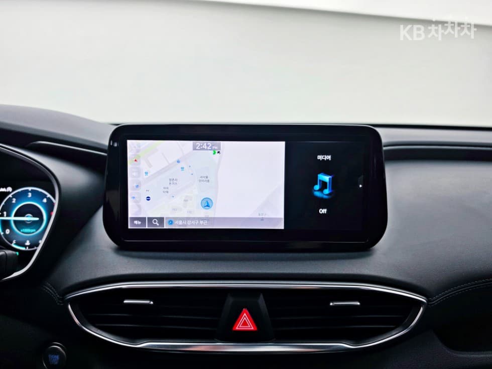 Хюндай The New (фейслифт) Санта Фе TMДизел 2.2 2WD Престиж - 11