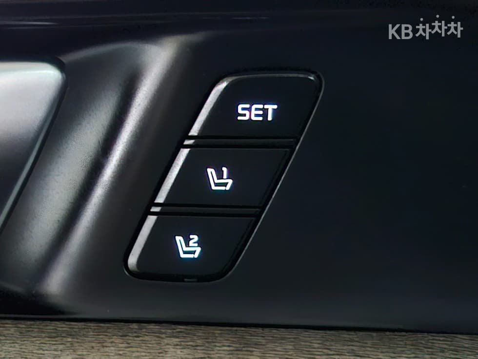 Киа K5 3-토 поколение2.0 Бензин Signature - 14