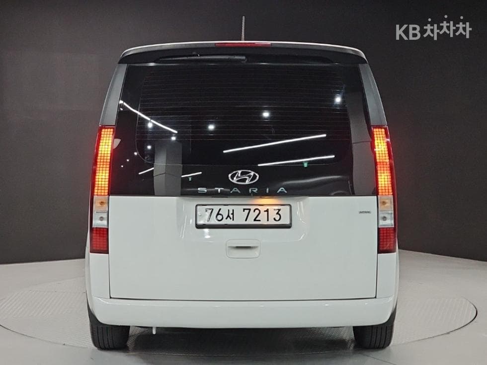 Хюндай Staria2.2 Турер 11 AWD Modern - 3