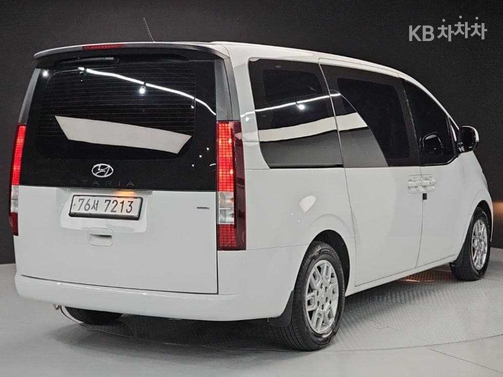 Хюндай Staria2.2 Турер 11 AWD Modern - 4
