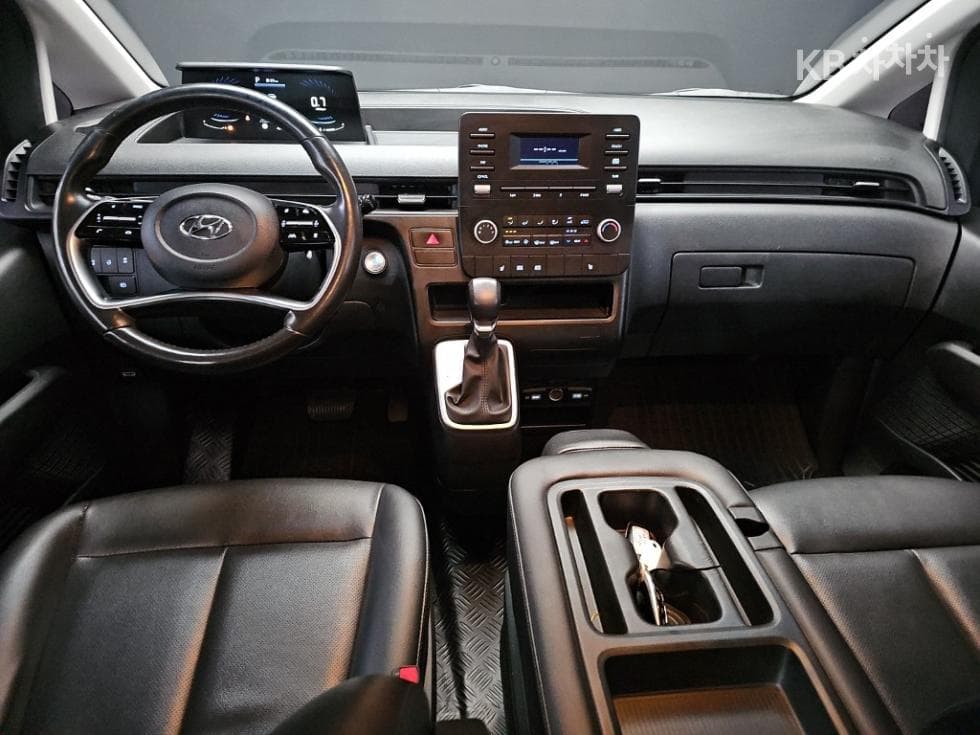 Хюндай Staria2.2 Турер 11 AWD Modern - 7